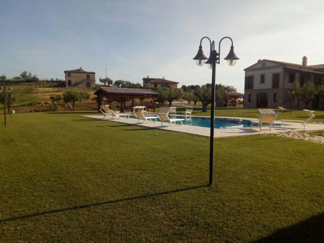 Residence Colle Veroni Mosciano SantʼAngelo Extérieur photo
