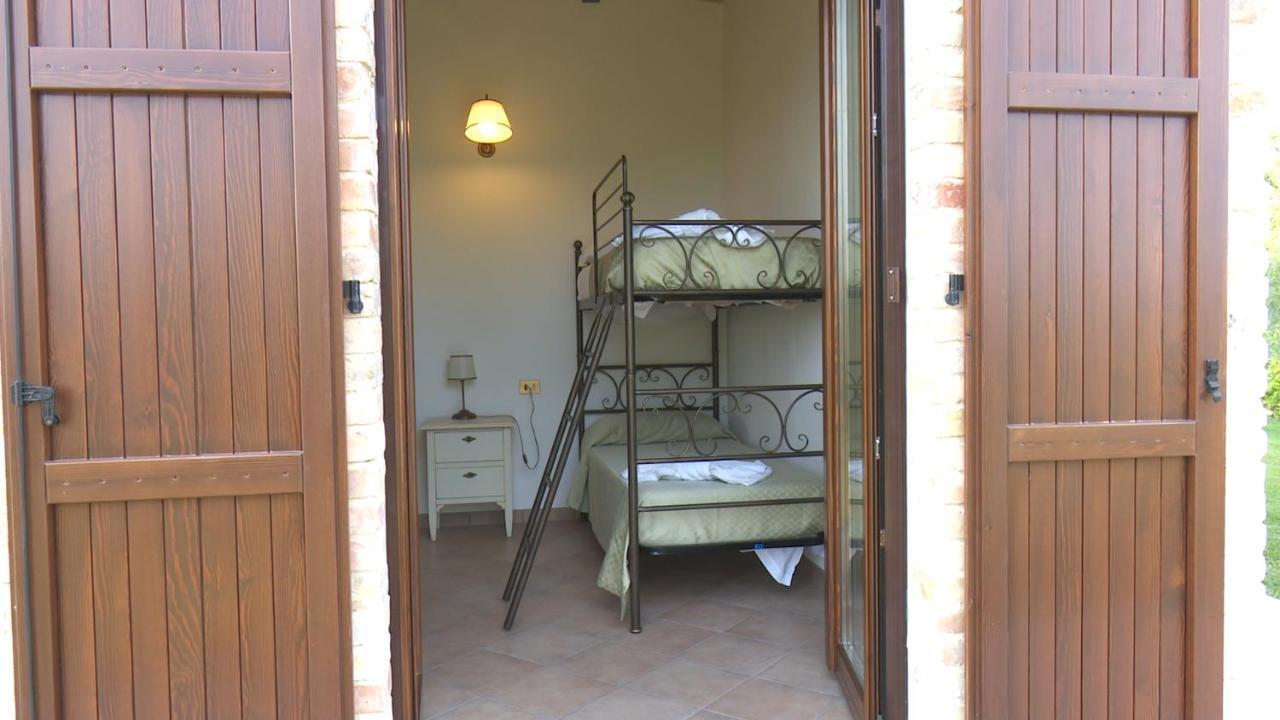 Residence Colle Veroni Mosciano SantʼAngelo Extérieur photo