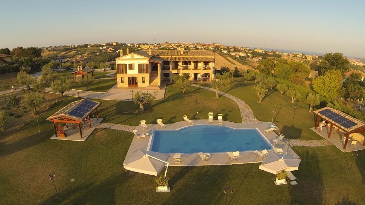 Residence Colle Veroni Mosciano SantʼAngelo Extérieur photo